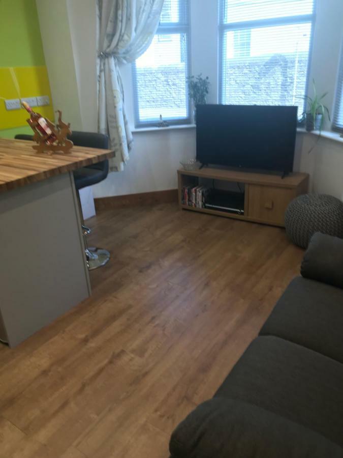 Nant Apartment - Ground Floor Menai Bridge Eksteriør billede